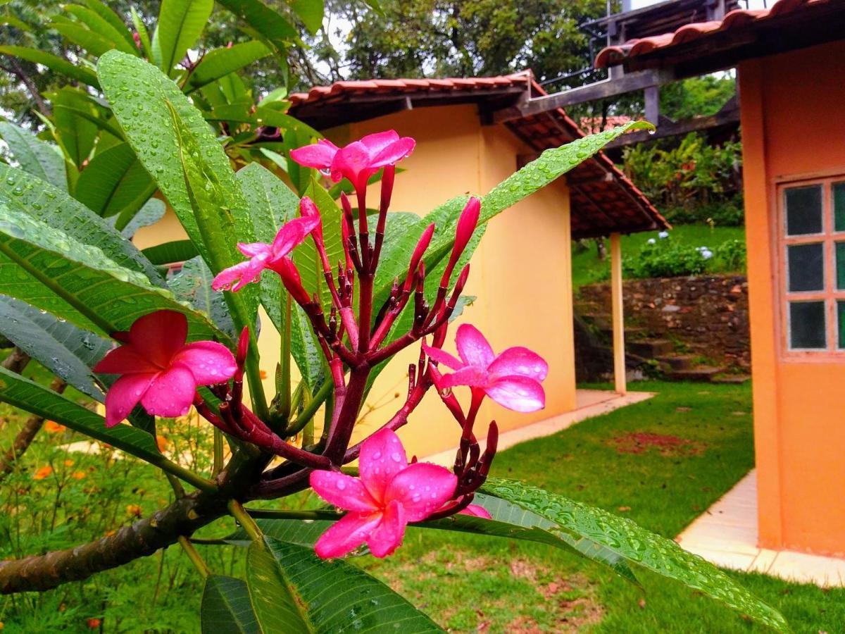 Govinda Moeda Pousada Exterior photo